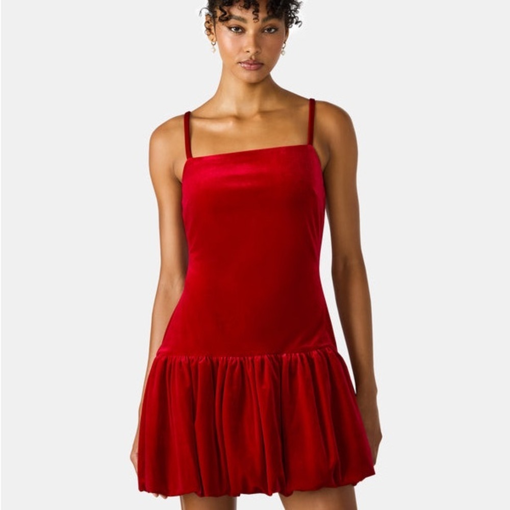 NWT Steve Madden Giovanna Bubble Hem Mini Dress